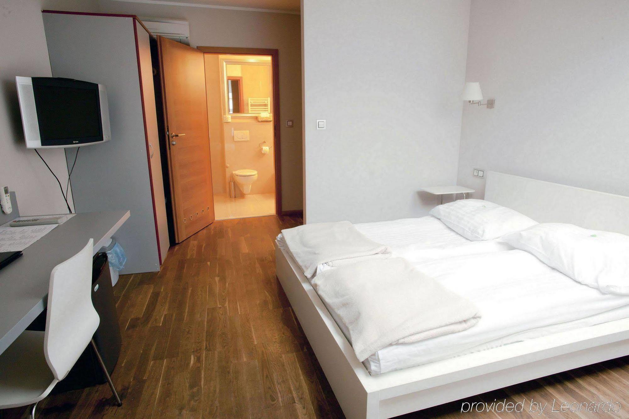 Hotel Floryan Old Town Cracovia Habitación foto